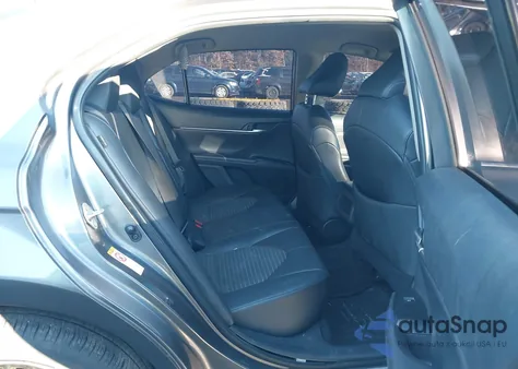 2018 Toyota Camry Se z USA, uszkodzony, nr VIN 4T1B11HKXJU012101